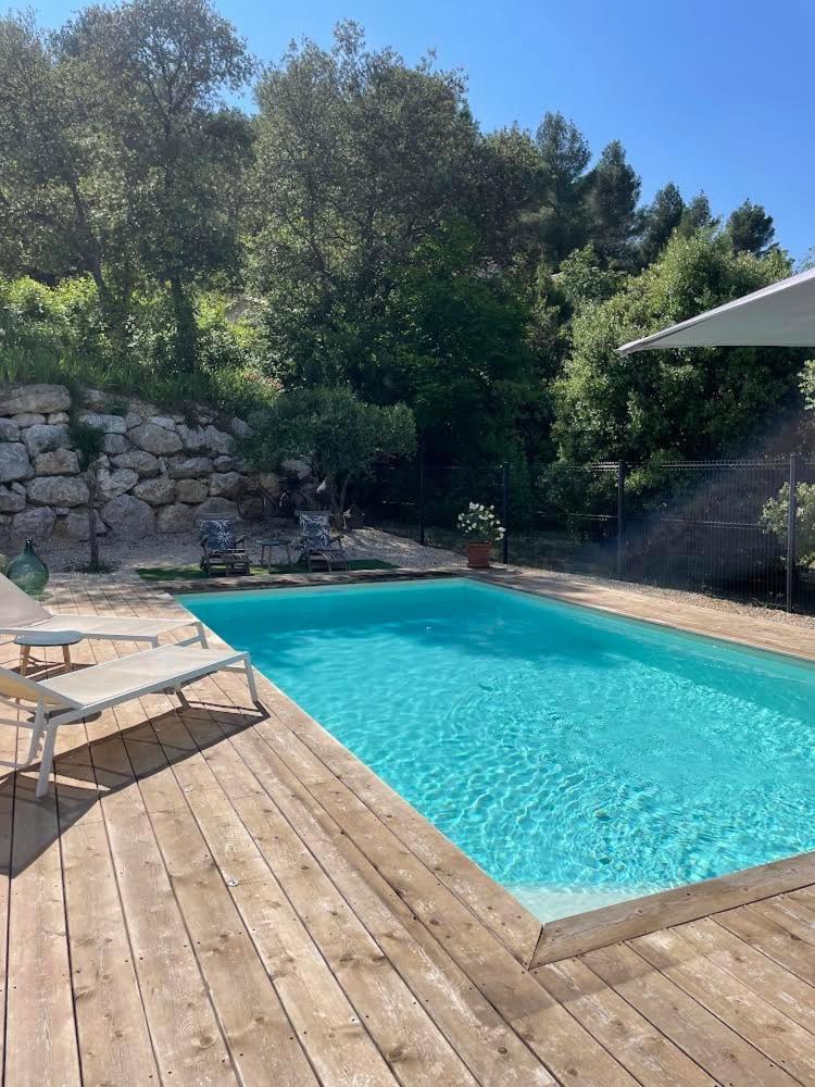 Studio De Charme Avec Piscine Фонтен-де-Воклюз Екстер'єр фото